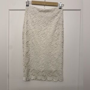 Peppermint Floral Lace Pencil Skirt - Cream